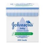 Johnson's Baby Cotton Buds (1 x Pack of 200) Soft & Gentle Ear Buds for Delicate Skin, Made of 100% Pure Cotton and Paper Sticks, Plastic-Free to Clean Delicate Areas, around Eyes and Outer Ear