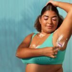 Gillette Simply Venus 3 Women's Disposable Razors with Lubricating Strip, 4+2 Free - Image 6